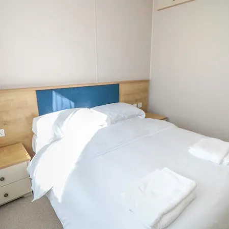 28 Finch